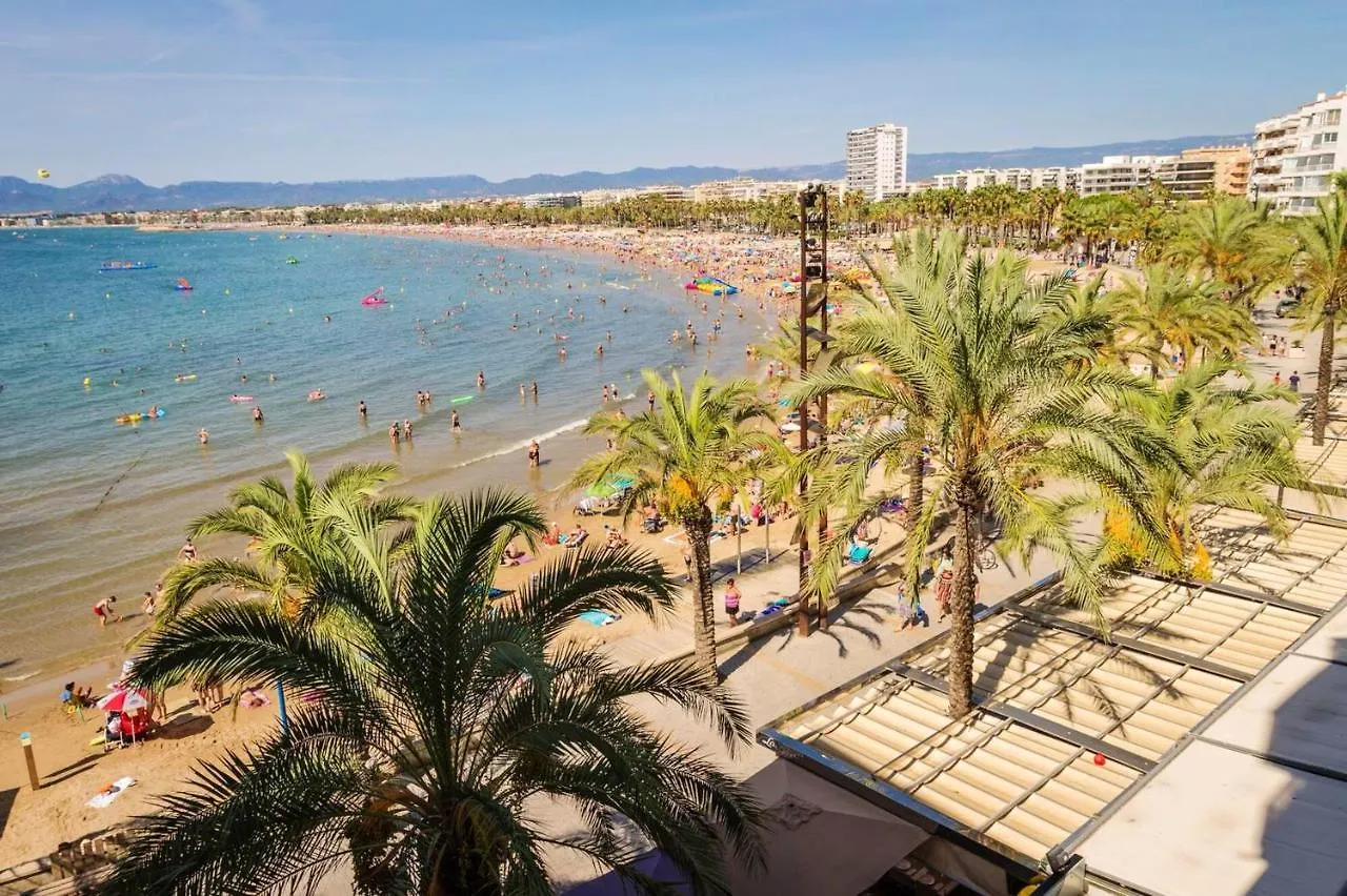 Comfortable Seaside Apartment In Salou 85 M² Sea View