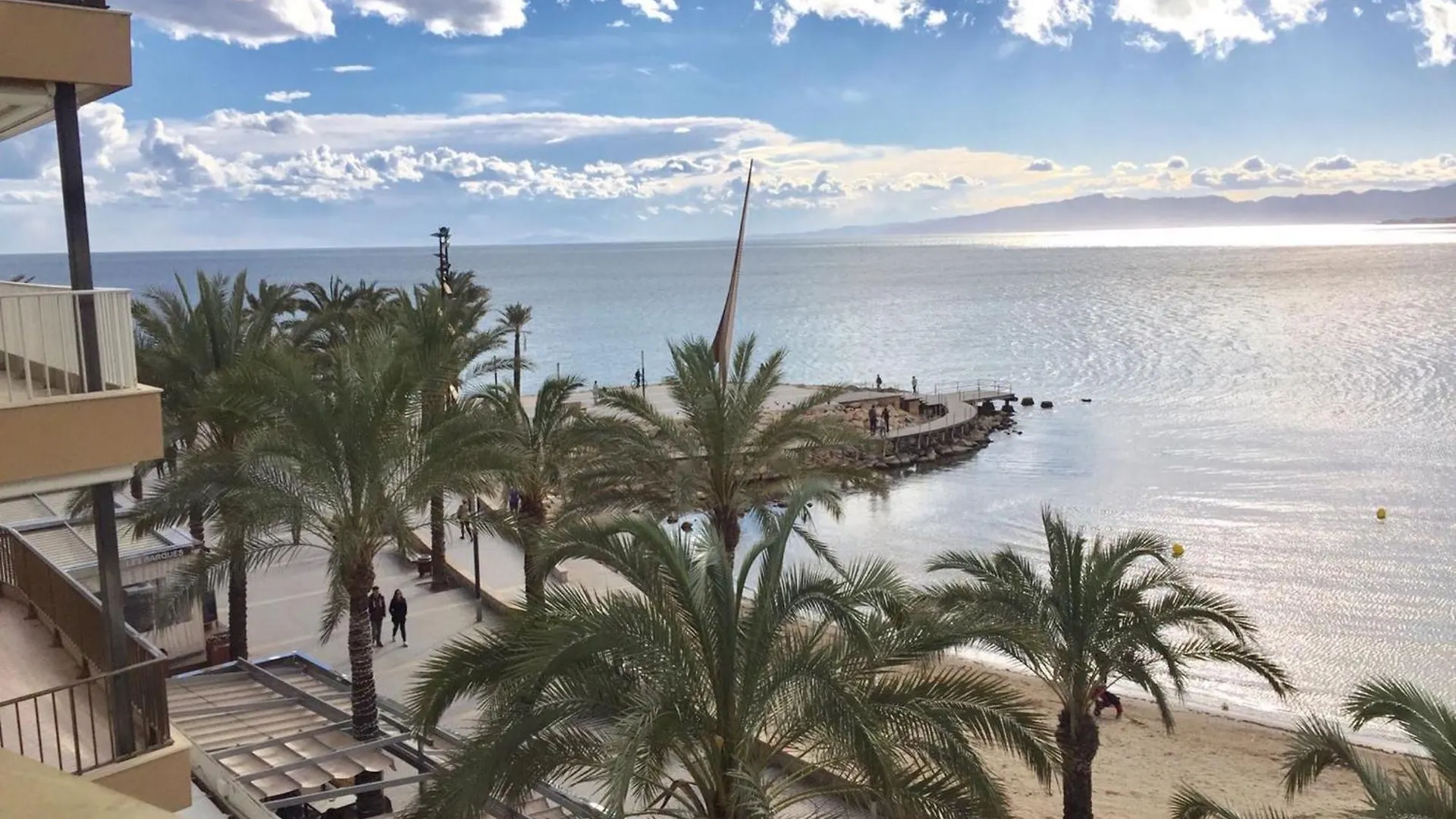 Comfortable Seaside Apartment In Salou 85 M² Sea View 스페인